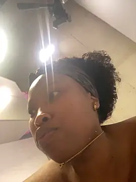 Mercedes_555's Webcam Show