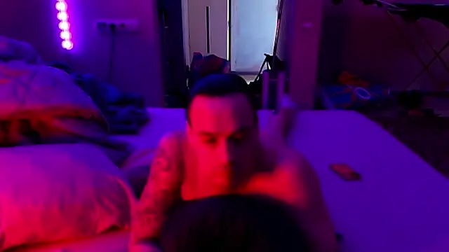 baphomet_from_ice: διαδικτυακό σόου στην κάμερα