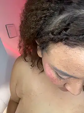 Pokazy przed kamerką – Alexxabelle