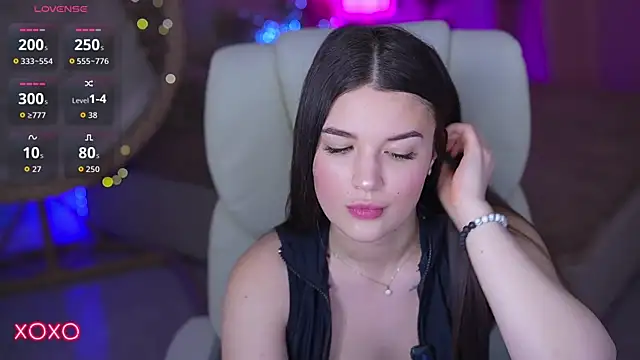 YourLolaBunny 网络视讯表演