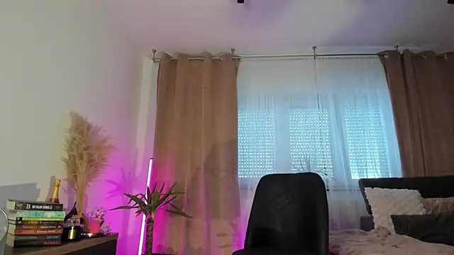 JacquelineHex: онлайн-секс-чат