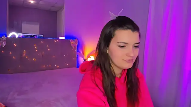 Chat XXX en directo de Laura_Leee