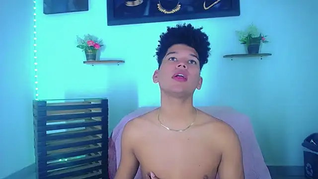 Sebastian_-D Adlı Modelin Web Kamerası Şovu