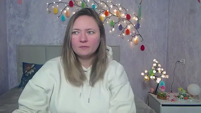 SallyVerda live XXX chat