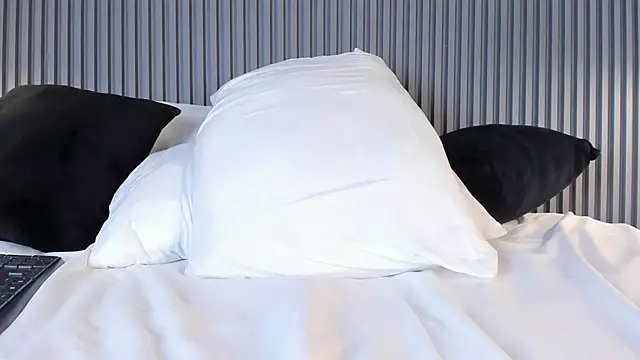 แชท XXX สดของ Yalezka_