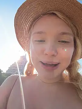 AmmyHot's Live XXX Chat