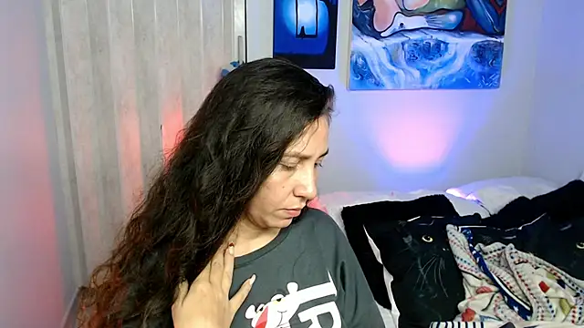 แชท XXX สดของ naihroby