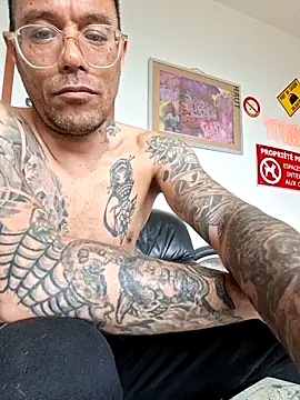 Mr_Graffitimile Adlı Modelin Canlı XXX Sohbeti