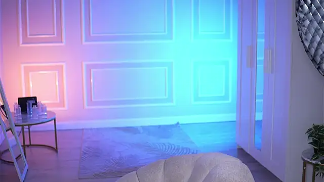 แชท XXX สดของ SammiMonroe