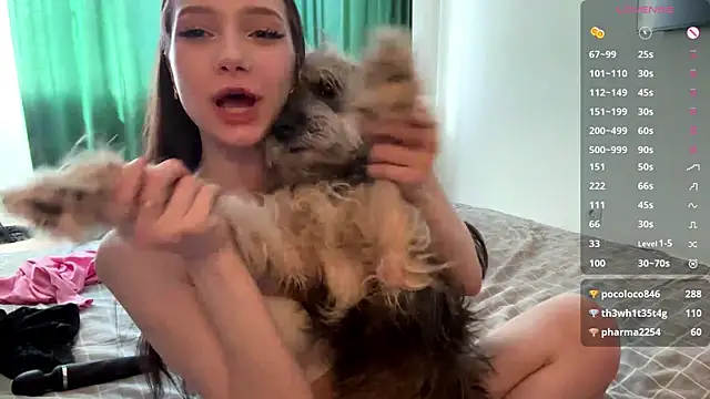 MiaNewstrom Live XXX-chat