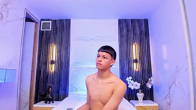 Apolo_jonnes Live XXX Chat