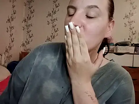 symmetryinvoid Webcam-Show