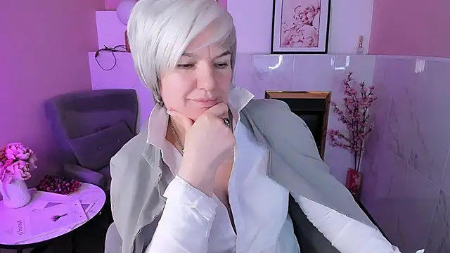 CarmenSoft Adlı Modelin Canlı XXX Sohbeti