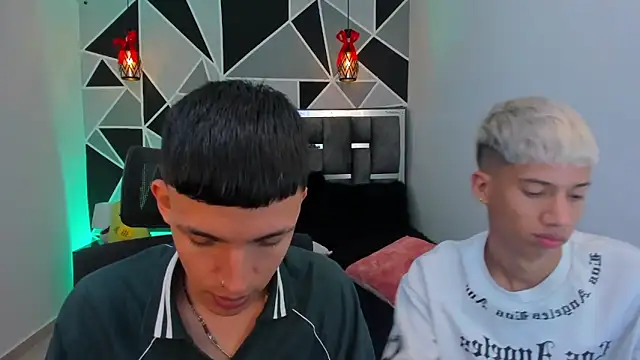 Juan_Nd_Steven's Webcam Show