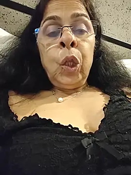 NakedMILFxn Live XXX chat