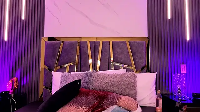 Chloe_Connor Adlı Modelin Canlı XXX Sohbeti