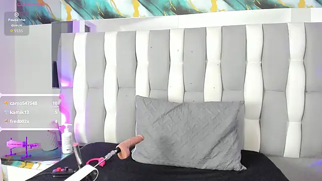 Chat +18 de IsaDiiaz ao vivo