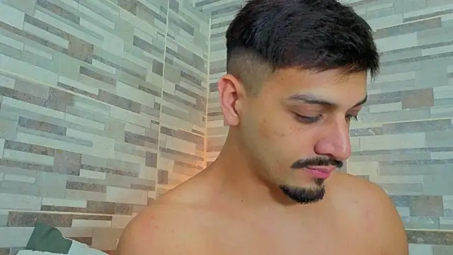 joelcallvil1のライブXXXチャット