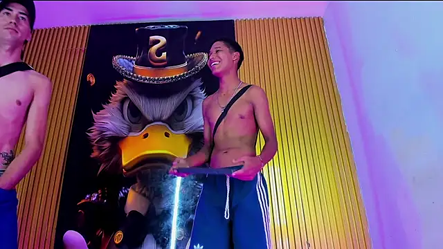 Gang_Members_xxx Adlı Modelin Canlı XXX Sohbeti