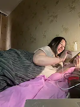 Naughtbaby_2025 – Live XXX-chat