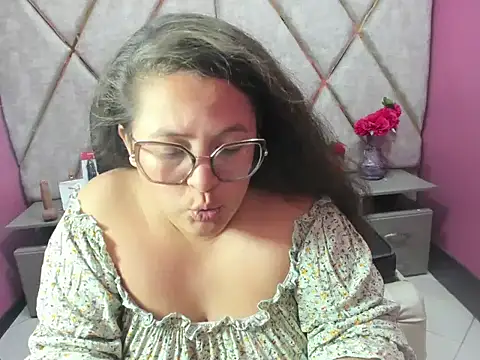 Sarah_Boobs_'s Live XXX Chat