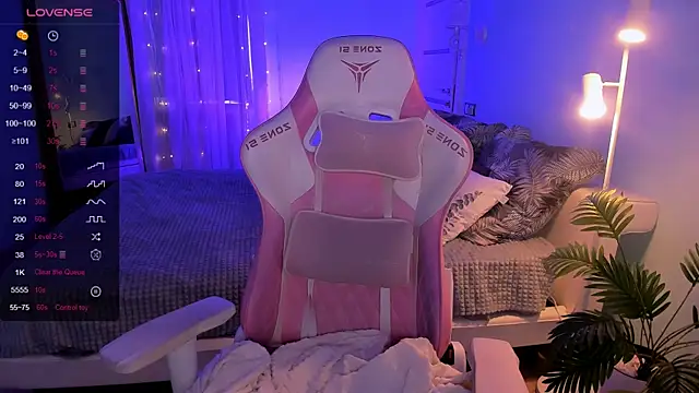 AnyaTaylor_ Chat XXX live