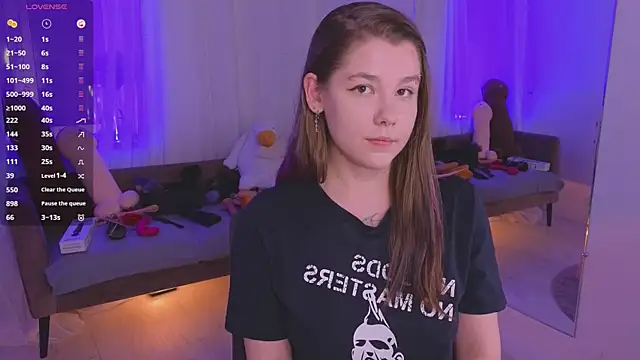 Mira_Falls Adlı Modelin Canlı XXX Sohbeti