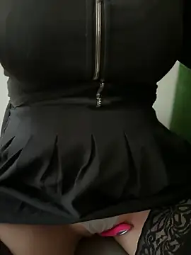 CrazyTori Adlı Modelin Canlı XXX Sohbeti