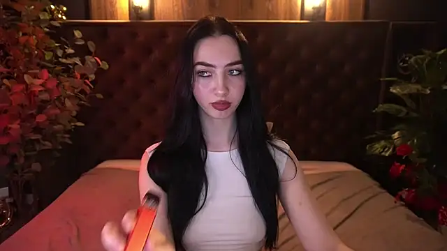 دردشة WildKittenX_ الجنسية المباشرة