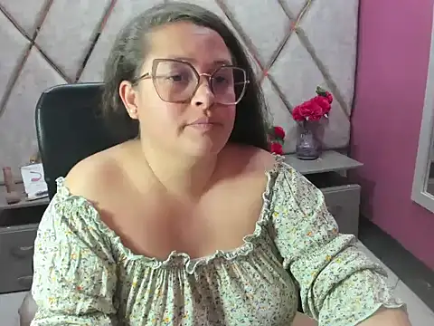 Živý XXX chat Sarah_Boobs_