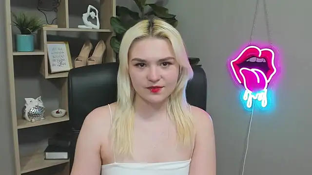 SweetLilyxo Adlı Modelin Canlı XXX Sohbeti