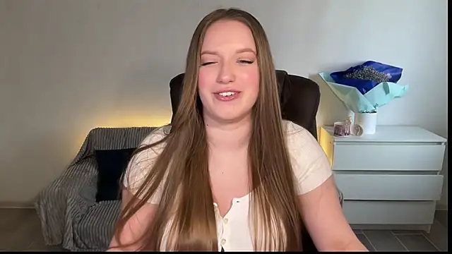 Chatroom XXX en direct de EvaMaddison