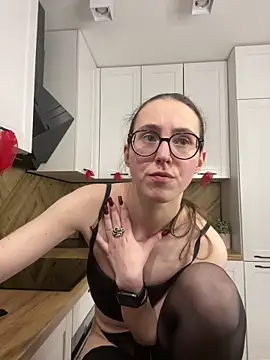 دردشة MartiniiSelenna الجنسية المباشرة