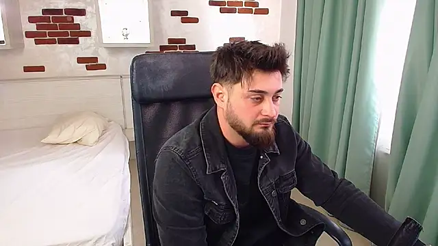 Show modela JalenPen na web-kameri