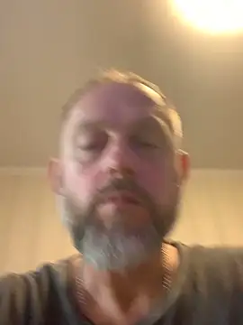 Chatroom XXX en direct de Frosl