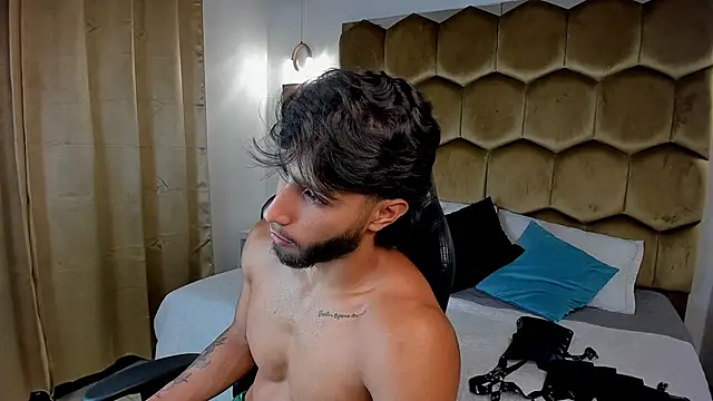 Emmet_CollinsJS Show Webcam