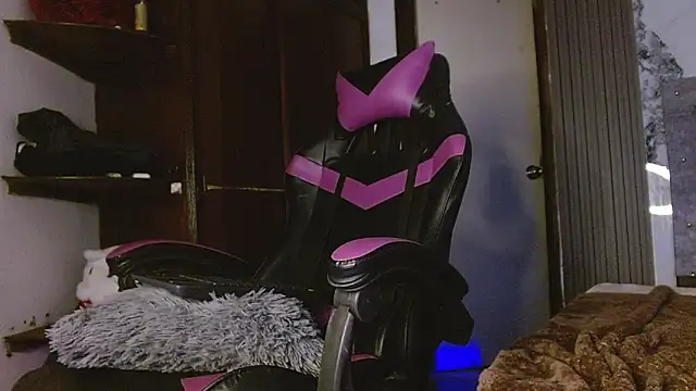 دردشة Nessa_blair الجنسية المباشرة