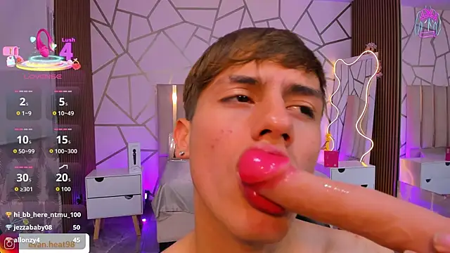 Chat XXX Live EVAN_TAY