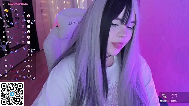 SelenaCute's Live XXX Chat