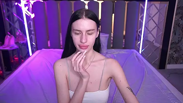 Snow_WhiteeeX: απευθείας συνομιλία ΧΧΧ