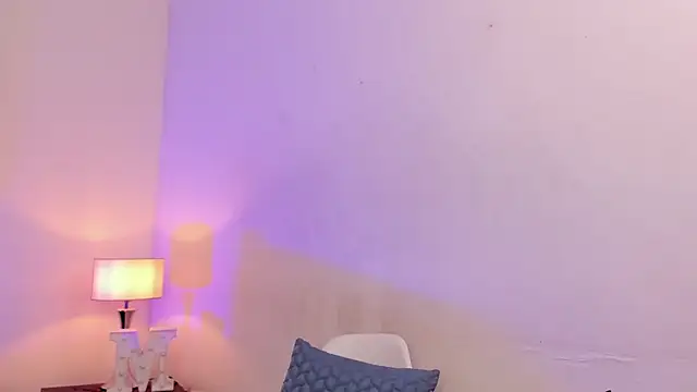 Amelia_Brixton Pertunjukan Webcam