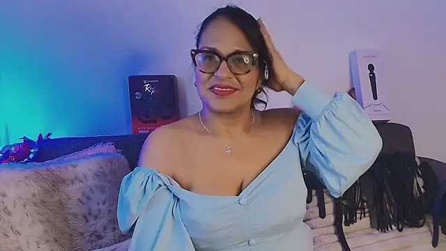 Chat +18 de Angela_mature49 ao vivo