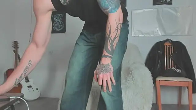 XXX chat uživo modela Huntall77