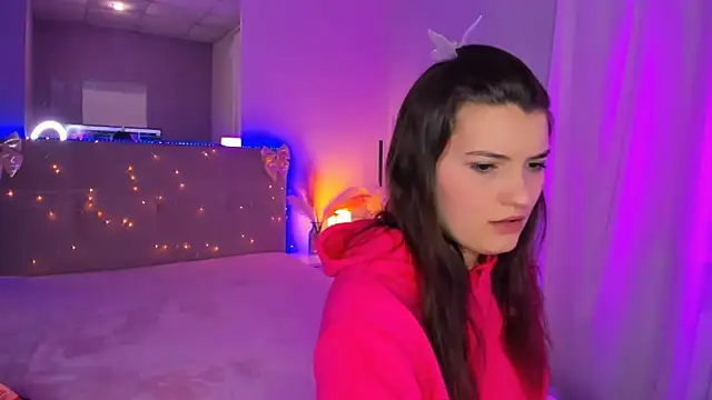 دردشة Laura_Leee الجنسية المباشرة