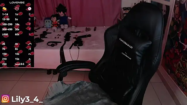 lily3_4's Webcam Show