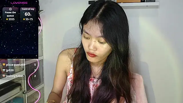 Chat +18 de skinny_gracie ao vivo