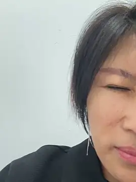 luckybaby666999 网络视讯表演