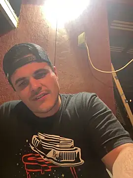 Millennialcum Show Webcam