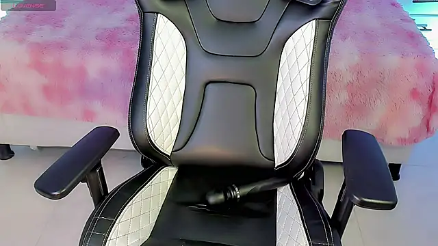 sexyykitty18 Chat XXX live