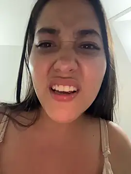 Chatroom XXX en direct de Nhefertary